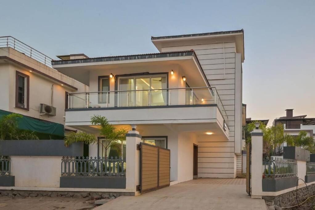 Royal Paradise Villa Lonavala Ngoại thất bức ảnh